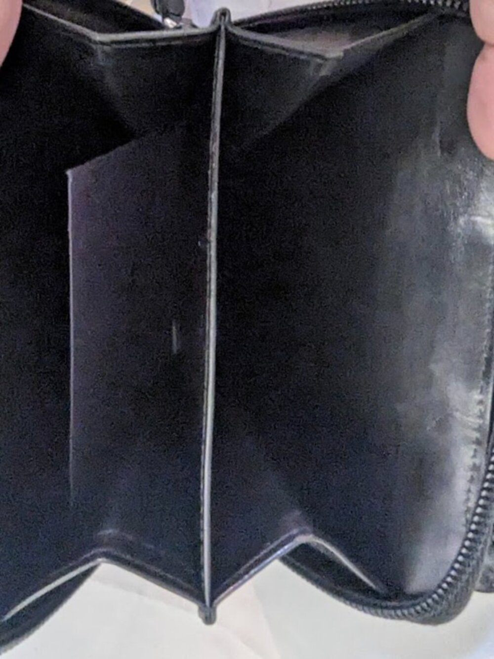 Prada Black with Cream Piping Wallet - Picture 4 of 8